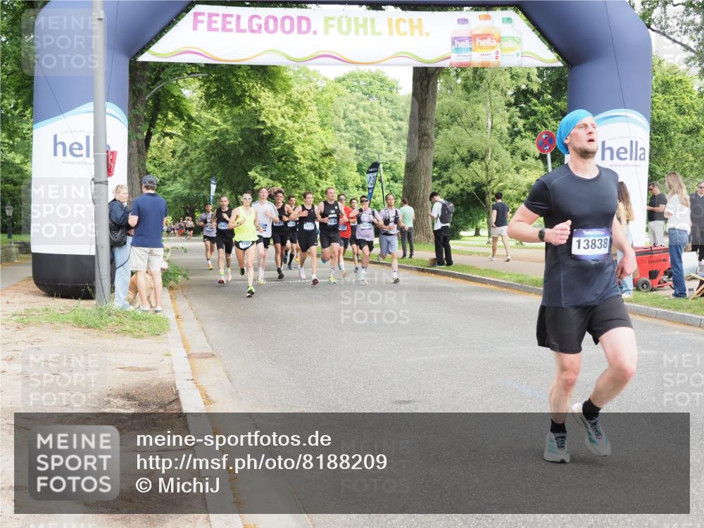 29.06.2025 - hella hamburg halbmarathon MichiJ http://msf.ph/oto/8188209 29.06.2025 10:19:11 Zwischen KM18-KM19 2021, 2180, 10156, 12337, 13838, 14395, 15880, 16118, 18737, 19142 meine-sportfotos.de