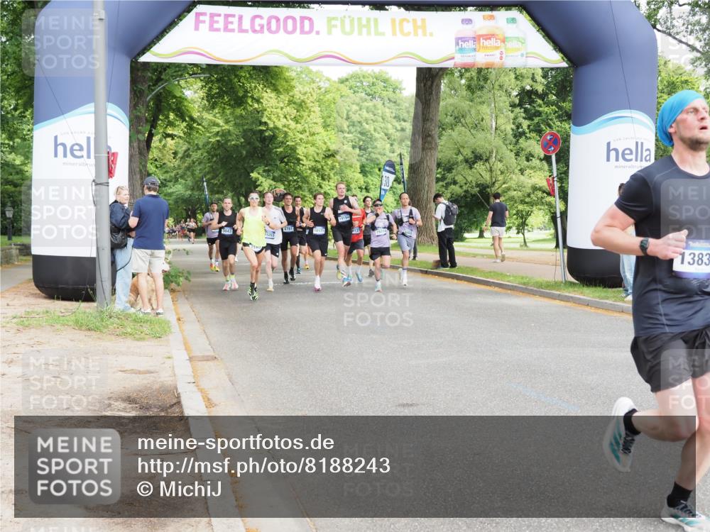 29.06.2025 - hella hamburg halbmarathon MichiJ http://msf.ph/oto/8188243 29.06.2025 10:19:11 Zwischen KM18-KM19 2021, 2180, 10156, 12337, 13838, 14395, 15880, 16118, 18737, 19142 meine-sportfotos.de