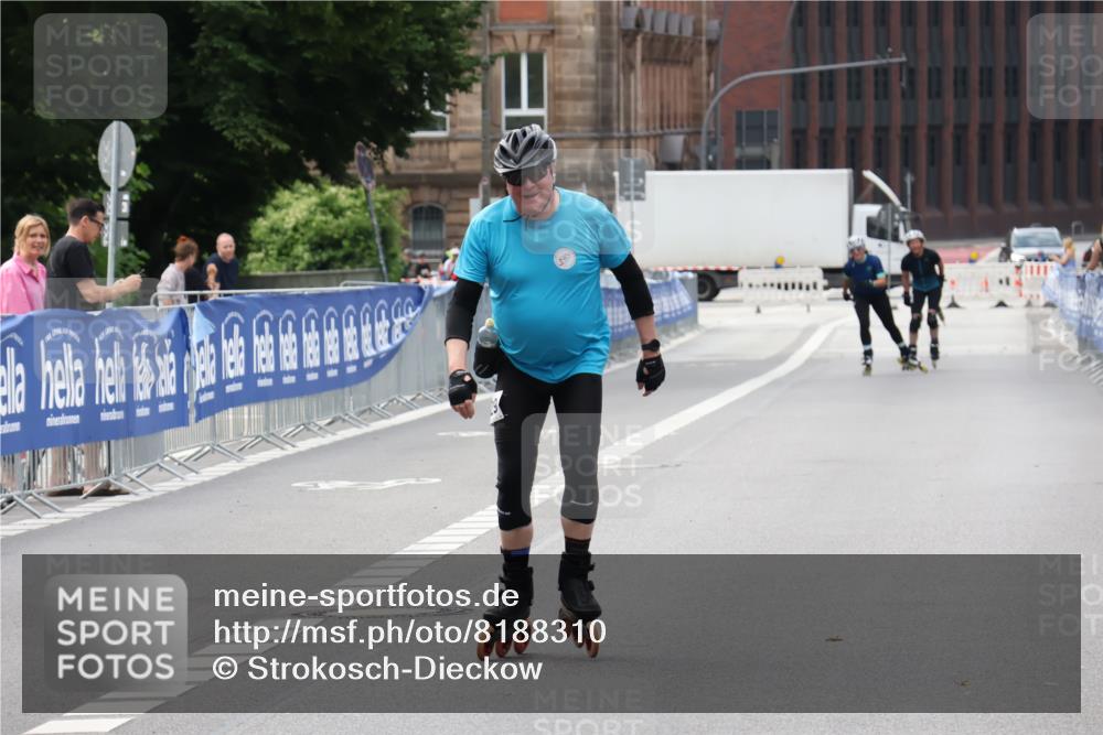 29.06.2025 - hella hamburg halbmarathon Strokosch-Dieckow http://msf.ph/oto/8188310 29.06.2025 09:28:56 Ziel 20129 meine-sportfotos.de