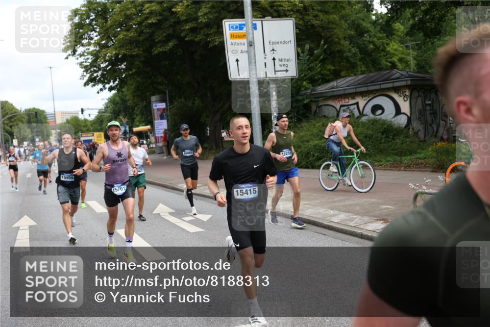 29.06.2025 - hella hamburg halbmarathon Yannick Fuchs http://msf.ph/oto/8188313 29.06.2025 10:30:31 20KM 1889, 3843, 4062, 6032, 10384, 10477, 10877, 12447, 12462, 12488, 12514, 13252, 13343, 13419, 13798, 14789, 14875, 15161, 15415, 15701, 15959, 16119, 16123, 17612, 17691, 18259, 18841 meine-sportfotos.de