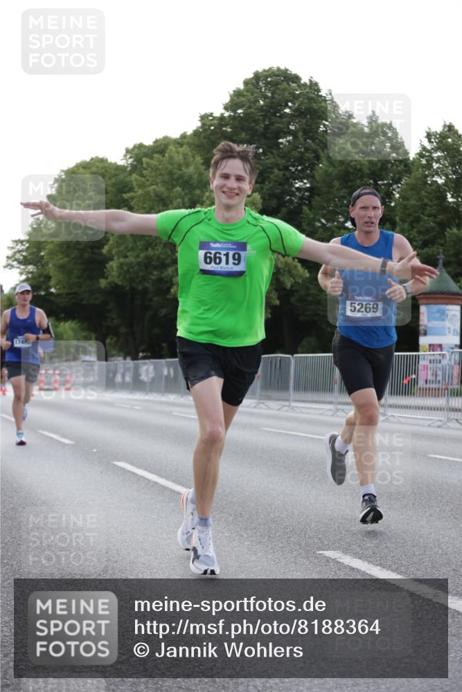 29.06.2025 - hella hamburg halbmarathon Jannik Wohlers http://msf.ph/oto/8188364 29.06.2025 09:44:33 Lombardsbrücke 1827, 3201, 5269, 5367, 6619, 8473, 8731, 10156, 10848, 11169, 12287, 12900, 13838, 13956, 14164, 16377, 16508, 16736, 17488, 18837, 18874 meine-sportfotos.de