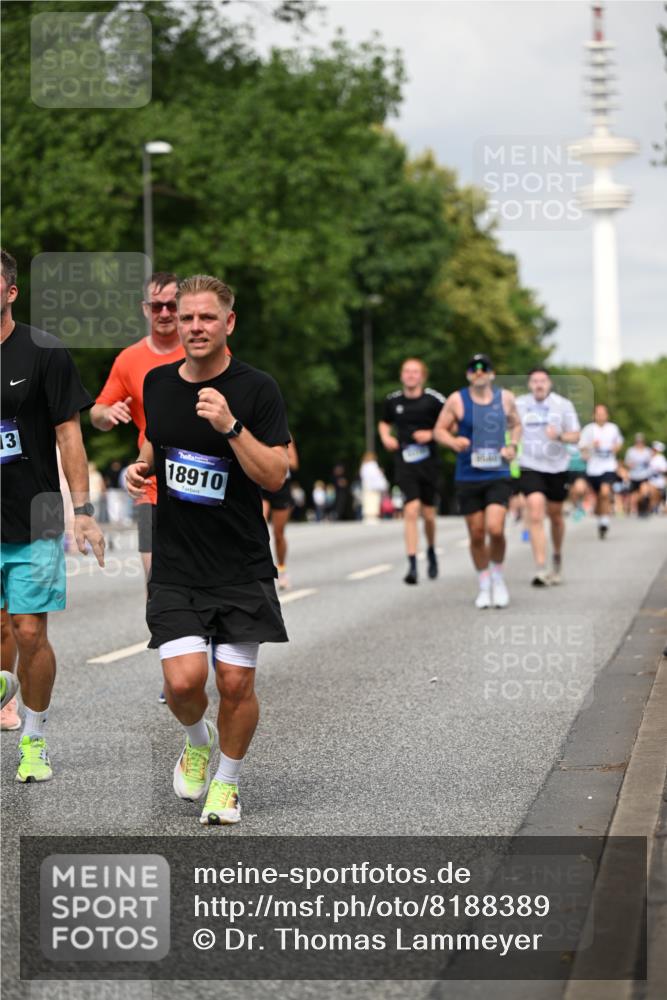 29.06.2025 - hella hamburg halbmarathon Dr. Thomas Lammeyer http://msf.ph/oto/8188389 29.06.2025 10:10:58 Kennedybrücke 1245, 4550, 4666, 5951, 6314, 6572, 6664, 8960, 9560, 10212, 10297, 10736, 10886 meine-sportfotos.de