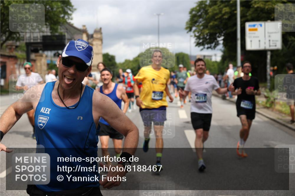29.06.2025 - hella hamburg halbmarathon Yannick Fuchs http://msf.ph/oto/8188467 29.06.2025 10:43:46 20KM 2013, 2504, 2516, 2592, 2706, 2878, 2889, 2937, 3060, 3543, 3562, 3692, 4017, 4832, 5460, 5978, 6115, 6158, 7100, 7297, 7332, 7657, 8112, 8437, 8454, 8813, 9038, 9126, 9200, 9463, 9491, 9597, 9619, 9695, 9723, 9924, 9965, 10189, 11339, 11340, 11519, 11819, 11977, 12035, 12271, 12670, 13159, 13233, 13688, 13690, 13976, 14526, 14838, 15519, 15523, 15966, 16114, 16653, 16731, 16738, 16843, 16877, 16891, 17001, 17753, 17908, 18058, 18350, 18842, 18926, 18960, 19109 meine-sportfotos.de