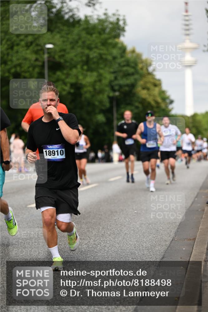 29.06.2025 - hella hamburg halbmarathon Dr. Thomas Lammeyer http://msf.ph/oto/8188498 29.06.2025 10:10:58 Kennedybrücke 1245, 4550, 4666, 5951, 6314, 6572, 6664, 8960, 9560, 10212, 10297, 10736, 10886 meine-sportfotos.de