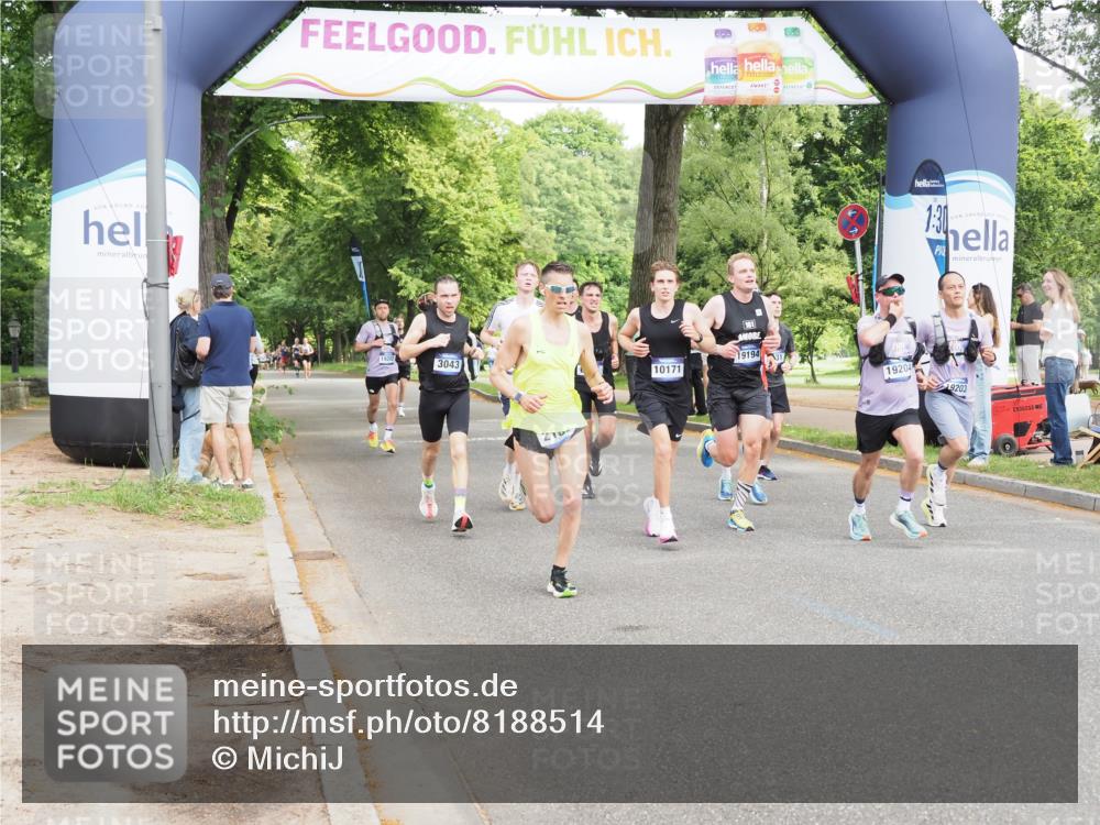 29.06.2025 - hella hamburg halbmarathon MichiJ http://msf.ph/oto/8188514 29.06.2025 10:19:13 Zwischen KM18-KM19 2021, 2180, 6781, 9137, 10156, 10171, 13838, 14395, 15253, 15880, 19142, 19203, 19204 meine-sportfotos.de
