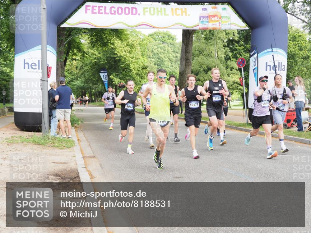 29.06.2025 - hella hamburg halbmarathon MichiJ http://msf.ph/oto/8188531 29.06.2025 10:19:13 Zwischen KM18-KM19 2021, 2180, 6781, 9137, 10156, 10171, 13838, 14395, 15253, 15880, 19142, 19203, 19204 meine-sportfotos.de