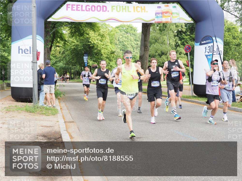 29.06.2025 - hella hamburg halbmarathon MichiJ http://msf.ph/oto/8188555 29.06.2025 10:19:13 Zwischen KM18-KM19 2021, 2180, 6781, 9137, 10156, 10171, 13838, 14395, 15253, 15880, 19142, 19203, 19204 meine-sportfotos.de