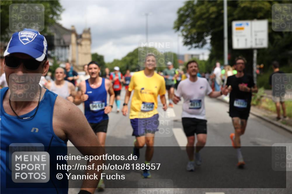 29.06.2025 - hella hamburg halbmarathon Yannick Fuchs http://msf.ph/oto/8188557 29.06.2025 10:43:46 20KM 2013, 2504, 2516, 2592, 2706, 2878, 2889, 2937, 3060, 3543, 3562, 3692, 4017, 4832, 5460, 5978, 6115, 6158, 7100, 7297, 7332, 7657, 8112, 8437, 8454, 8813, 9038, 9126, 9200, 9463, 9491, 9597, 9619, 9695, 9723, 9924, 9965, 10189, 11339, 11340, 11519, 11819, 11977, 12035, 12271, 12670, 13159, 13233, 13688, 13690, 13976, 14526, 14838, 15519, 15523, 15966, 16114, 16653, 16731, 16738, 16843, 16877, 16891, 17001, 17753, 17908, 18058, 18350, 18842, 18926, 18960, 19109 meine-sportfotos.de