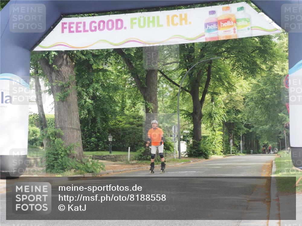 29.06.2025 - hella hamburg halbmarathon KatJ http://msf.ph/oto/8188558 29.06.2025 09:25:58 Zwischen KM18-KM19  meine-sportfotos.de
