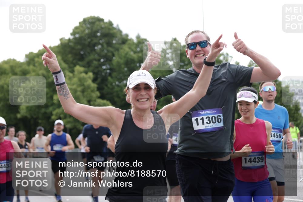 29.06.2025 - hella hamburg halbmarathon Jannik Wohlers http://msf.ph/oto/8188570 29.06.2025 10:23:47 Lombardsbrücke 1005, 1009, 1389, 1444, 2132, 3013, 3185, 3285, 3579, 4597, 4684, 4719, 4993, 5039, 5258, 5260, 5954, 6524, 6526, 7013, 7426, 7528, 7920, 8167, 8187, 8297, 9063, 11306, 11347, 12210, 13711, 14433, 14439, 14824, 15352, 15456, 16345, 16861, 17147, 17262, 17414, 17559, 17560, 17595, 18109, 18132, 18210 meine-sportfotos.de