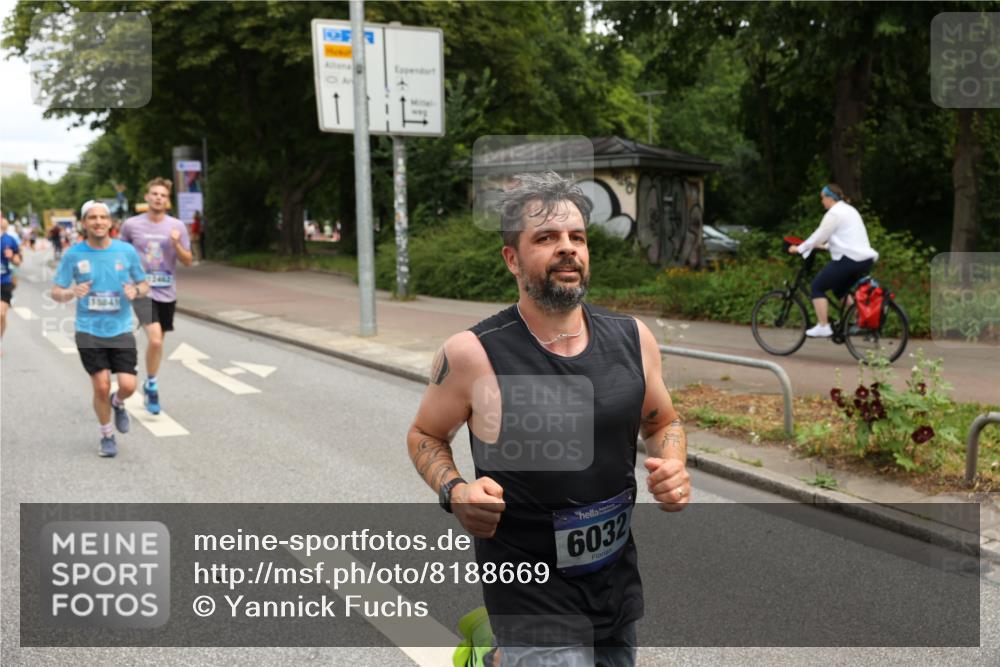 29.06.2025 - hella hamburg halbmarathon Yannick Fuchs http://msf.ph/oto/8188669 29.06.2025 10:30:35 20KM 3843, 4062, 6032, 10384, 10477, 10877, 12447, 12462, 12488, 12514, 13252, 13343, 13419, 14789, 14875, 15115, 15161, 15415, 15701, 15959, 16119, 16123, 17329, 17612, 17691, 18259, 18841 meine-sportfotos.de