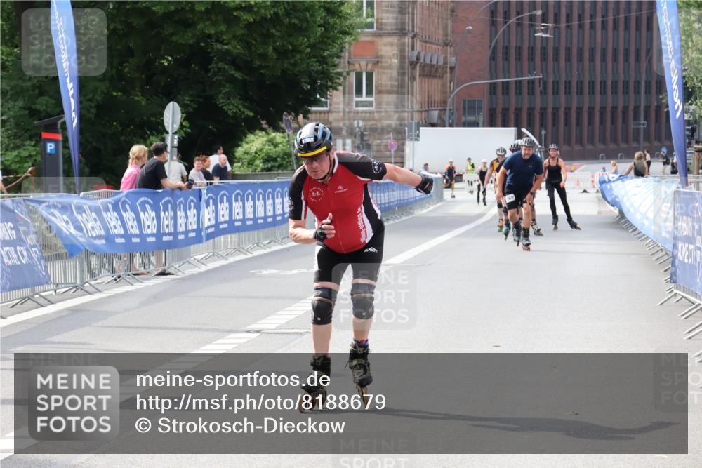 29.06.2025 - hella hamburg halbmarathon Strokosch-Dieckow http://msf.ph/oto/8188679 29.06.2025 09:29:19 Ziel 20020, 20090, 20364, 20369, 20453, 20501 meine-sportfotos.de