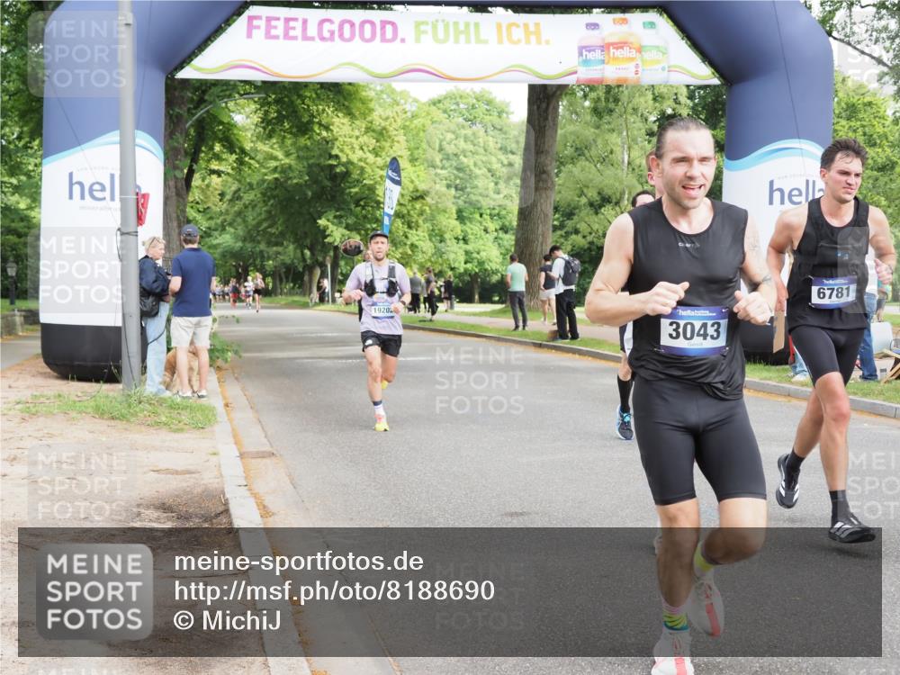 29.06.2025 - hella hamburg halbmarathon MichiJ http://msf.ph/oto/8188690 29.06.2025 10:19:15 Zwischen KM18-KM19 2180, 3043, 6781, 7231, 9137, 10156, 10171, 10790, 13838, 14164, 14395, 15253, 15880, 19194, 19203, 19204 meine-sportfotos.de