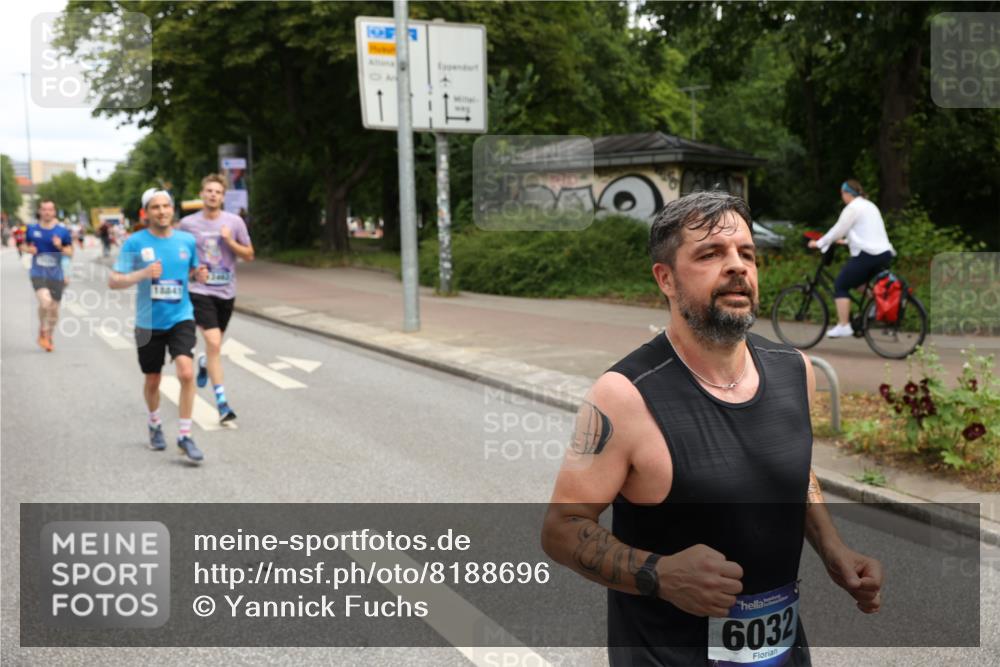29.06.2025 - hella hamburg halbmarathon Yannick Fuchs http://msf.ph/oto/8188696 29.06.2025 10:30:35 20KM 3843, 4062, 6032, 10384, 10477, 10877, 12447, 12462, 12488, 12514, 13252, 13343, 13419, 14789, 14875, 15115, 15161, 15415, 15701, 15959, 16119, 16123, 17329, 17612, 17691, 18259, 18841 meine-sportfotos.de