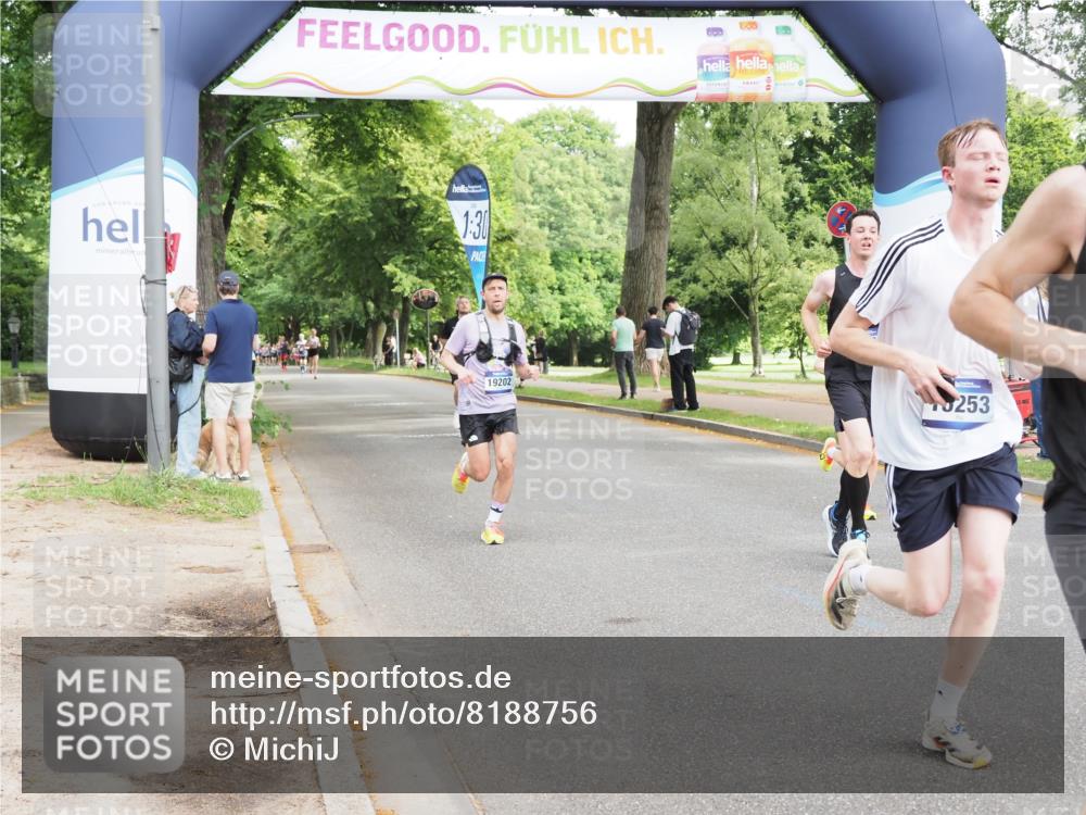 29.06.2025 - hella hamburg halbmarathon MichiJ http://msf.ph/oto/8188756 29.06.2025 10:19:15 Zwischen KM18-KM19 2180, 3043, 6781, 7231, 9137, 10156, 10171, 10790, 13838, 14164, 14395, 15253, 15880, 19194, 19203, 19204 meine-sportfotos.de