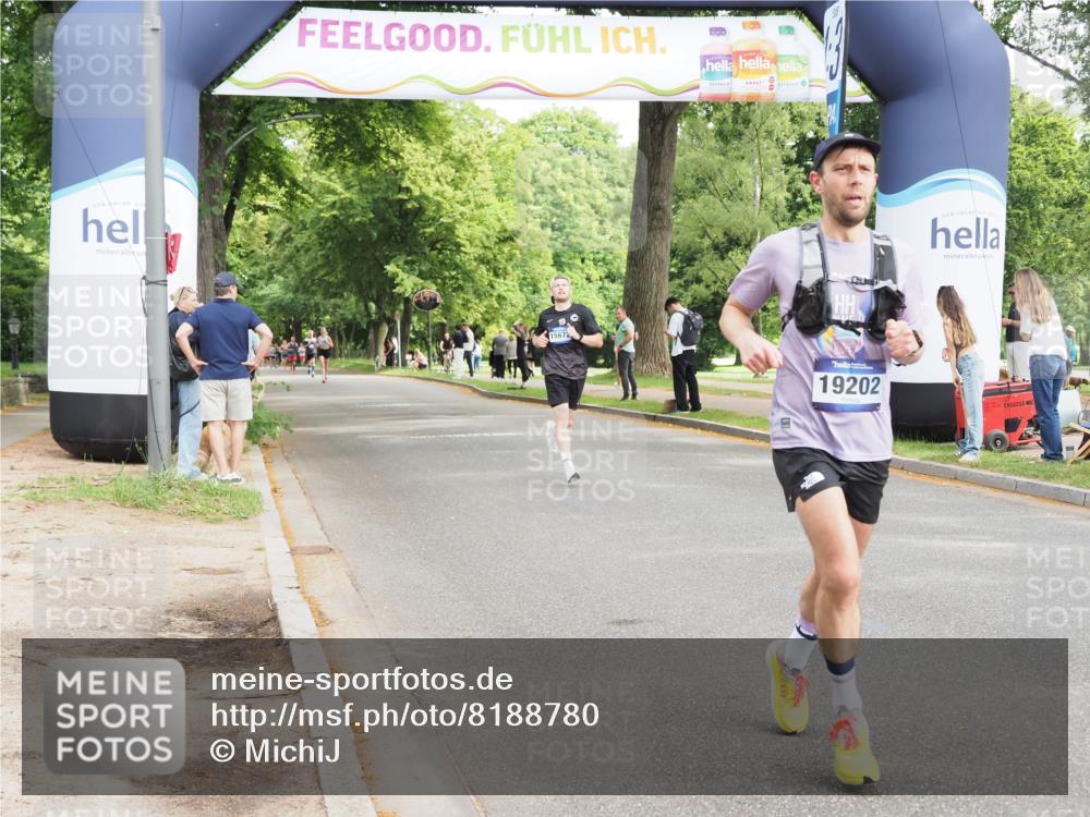 29.06.2025 - hella hamburg halbmarathon MichiJ http://msf.ph/oto/8188780 29.06.2025 10:19:17 Zwischen KM18-KM19 2180, 3043, 6781, 7231, 9137, 10171, 10790, 13838, 14164, 15253, 15880, 19194, 19202, 19203, 19204 meine-sportfotos.de