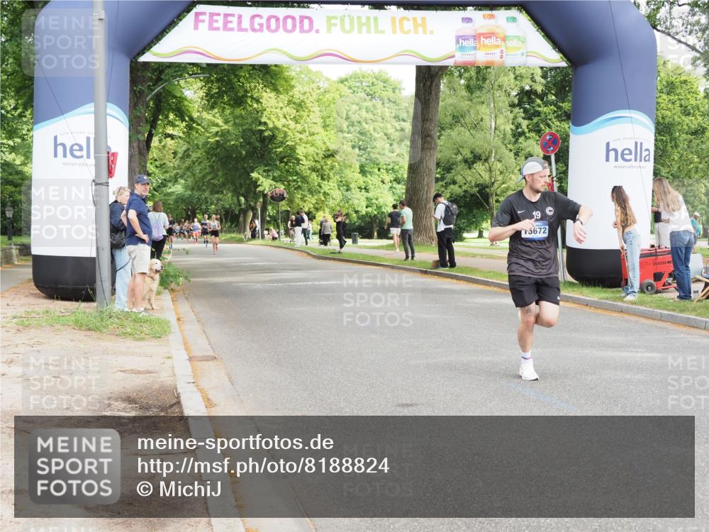 29.06.2025 - hella hamburg halbmarathon MichiJ http://msf.ph/oto/8188824 29.06.2025 10:19:18 Zwischen KM18-KM19 2180, 3043, 6781, 7231, 9137, 10171, 10790, 13838, 14164, 15253, 15672, 19194, 19202, 19203, 19204 meine-sportfotos.de