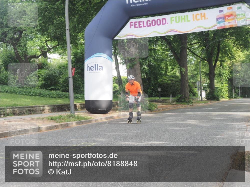 29.06.2025 - hella hamburg halbmarathon KatJ http://msf.ph/oto/8188848 29.06.2025 09:26:00 Zwischen KM18-KM19  meine-sportfotos.de