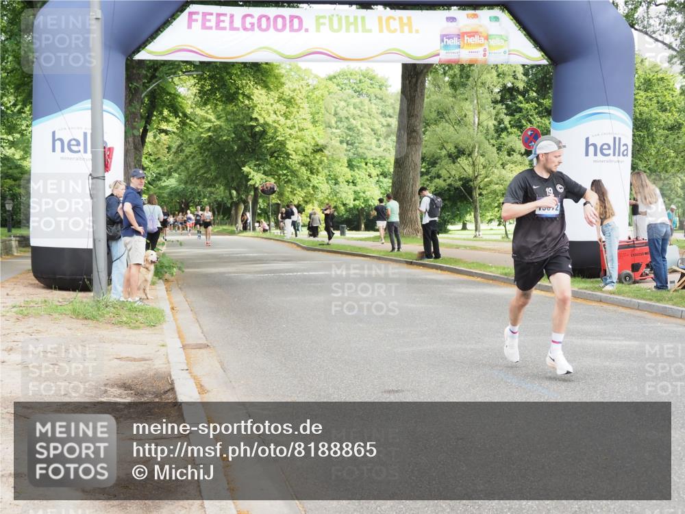 29.06.2025 - hella hamburg halbmarathon MichiJ http://msf.ph/oto/8188865 29.06.2025 10:19:19 Zwischen KM18-KM19 3043, 6781, 7231, 9137, 10171, 10790, 14164, 15253, 15672, 19194, 19202, 19203, 19204 meine-sportfotos.de