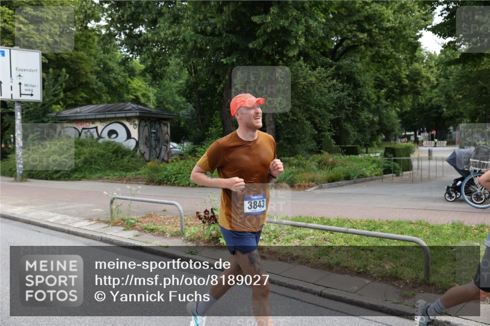 29.06.2025 - hella hamburg halbmarathon Yannick Fuchs http://msf.ph/oto/8189027 29.06.2025 10:30:41 20KM 3843, 4062, 6032, 6829, 6990, 10384, 10477, 10877, 12447, 12462, 12488, 12514, 13252, 13343, 13419, 14789, 14875, 15115, 15161, 16119, 17329, 17612, 17691, 18841 meine-sportfotos.de