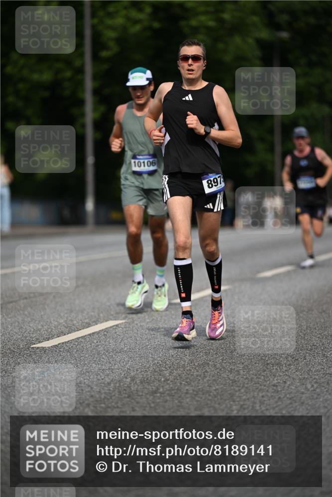 29.06.2025 - hella hamburg halbmarathon Dr. Thomas Lammeyer http://msf.ph/oto/8189141 29.06.2025 09:47:33 Kennedybrücke 1065, 1122, 3075, 3968, 5308, 5344, 7231, 7349, 7793, 8975, 9047, 9079, 10106, 10173, 10790 meine-sportfotos.de