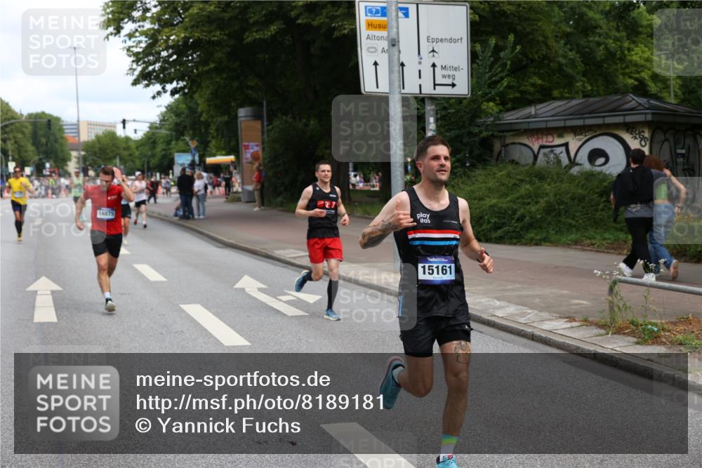 29.06.2025 - hella hamburg halbmarathon Yannick Fuchs http://msf.ph/oto/8189181 29.06.2025 10:30:47 20KM 2399, 2774, 3809, 3843, 4062, 6829, 6990, 6993, 10477, 12447, 12488, 13343, 13419, 14601, 14875, 15115, 15161, 15348, 16119, 17217, 17329, 17612, 17691, 18156, 18600 meine-sportfotos.de