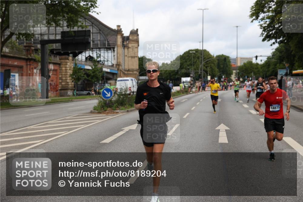 29.06.2025 - hella hamburg halbmarathon Yannick Fuchs http://msf.ph/oto/8189204 29.06.2025 10:30:48 20KM 2399, 2774, 3809, 4062, 6829, 6990, 6993, 10477, 12447, 12488, 13343, 13419, 14601, 14875, 15115, 15161, 15348, 16119, 17217, 17329, 17612, 17691, 18156, 18600 meine-sportfotos.de