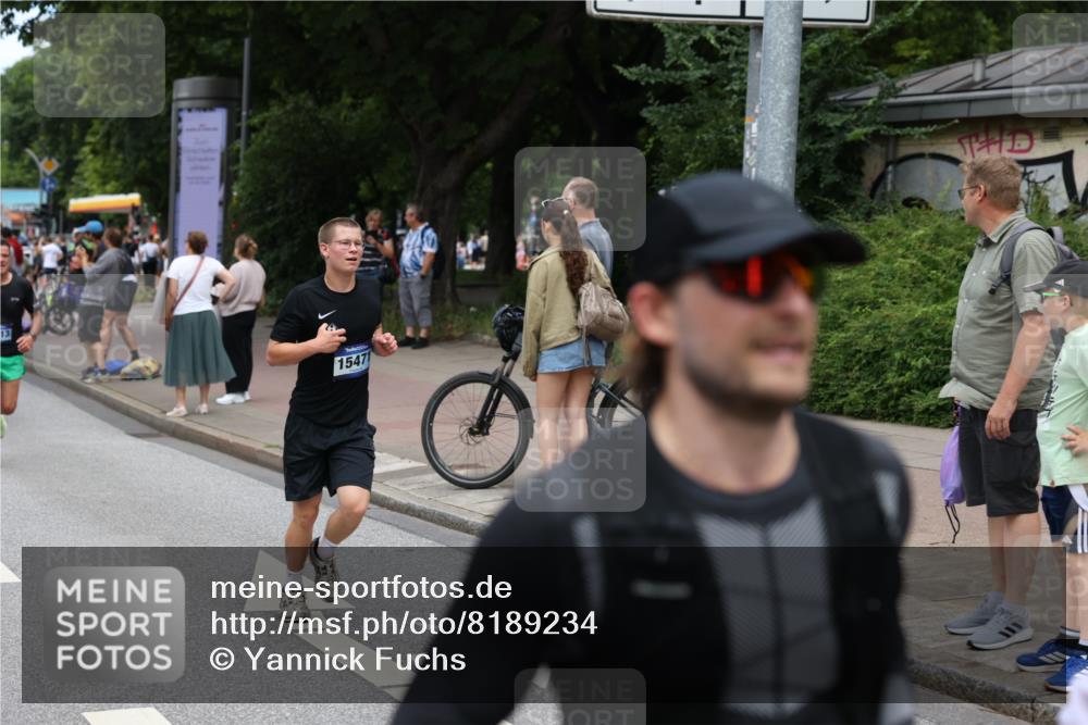 29.06.2025 - hella hamburg halbmarathon Yannick Fuchs http://msf.ph/oto/8189234 29.06.2025 11:21:41 20KM 2294, 2489, 2505, 2703, 2751, 3571, 3707, 3728, 3822, 4597, 4824, 4826, 4924, 5625, 6307, 6578, 6710, 7013, 7228, 7295, 8538, 8738, 9603, 10013, 10240, 10354, 10374, 10594, 10907, 11269, 12663, 13418, 13477, 14029, 14216, 14347, 14770, 14803, 15024, 15471, 15660, 16381, 16821, 16886, 16999, 17103, 17224, 17438, 17513, 17944, 18077, 18503 meine-sportfotos.de