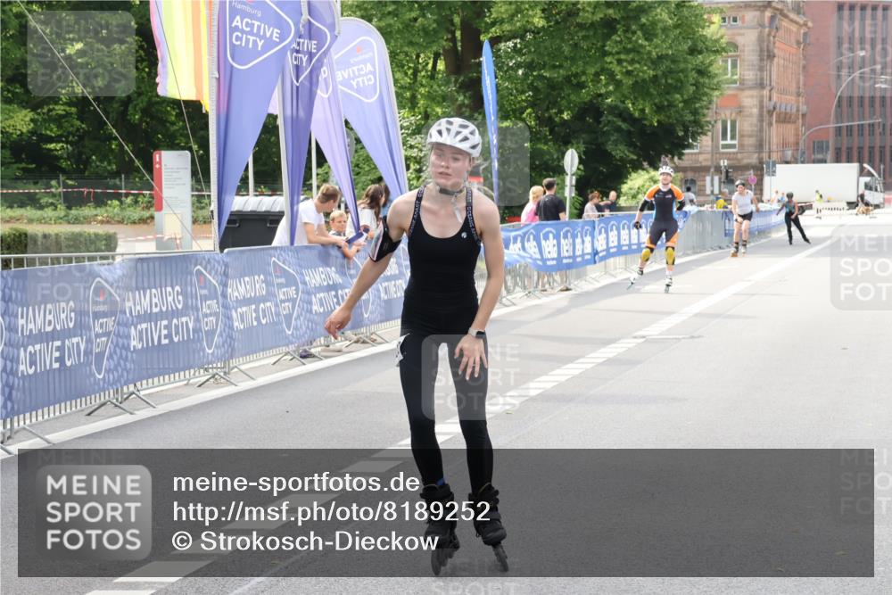 29.06.2025 - hella hamburg halbmarathon Strokosch-Dieckow http://msf.ph/oto/8189252 29.06.2025 09:29:42 Ziel 20089, 20115, 20502, 20525 meine-sportfotos.de