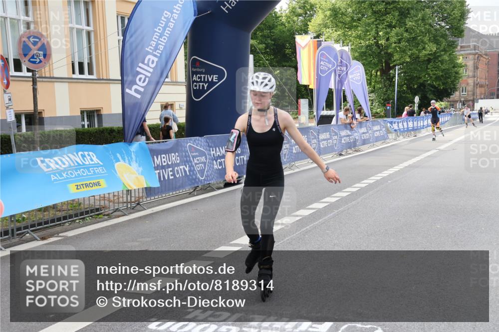 29.06.2025 - hella hamburg halbmarathon Strokosch-Dieckow http://msf.ph/oto/8189314 29.06.2025 09:29:43 Ziel 20089, 20502, 20525 meine-sportfotos.de