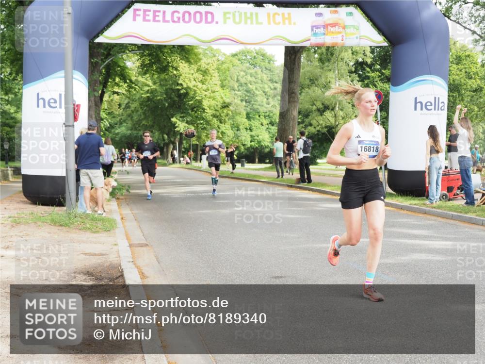 29.06.2025 - hella hamburg halbmarathon MichiJ http://msf.ph/oto/8189340 29.06.2025 10:19:29 Zwischen KM18-KM19 16818 meine-sportfotos.de