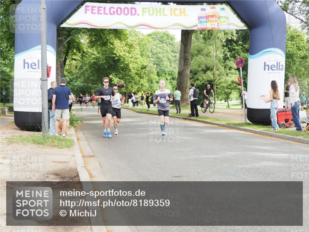 29.06.2025 - hella hamburg halbmarathon MichiJ http://msf.ph/oto/8189359 29.06.2025 10:19:30 Zwischen KM18-KM19 3189, 16818 meine-sportfotos.de