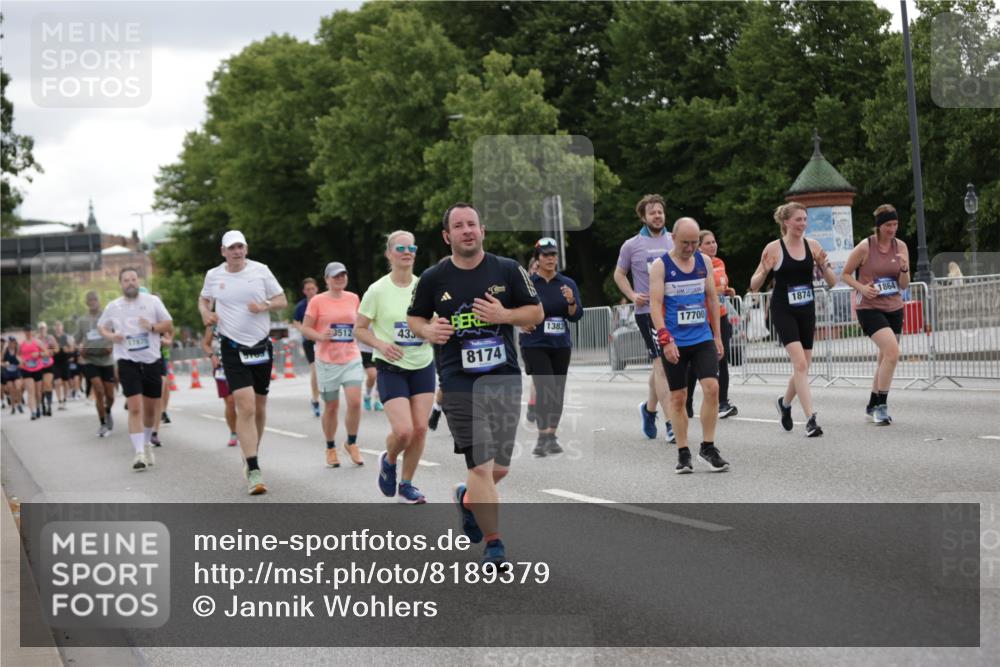 29.06.2025 - hella hamburg halbmarathon Jannik Wohlers http://msf.ph/oto/8189379 29.06.2025 11:12:22 Lombardsbrücke 1084, 1178, 1405, 1864, 1874, 3090, 3512, 4004, 4011, 4045, 4339, 4709, 4730, 5765, 6768, 6769, 6777, 7123, 7144, 7163, 7406, 7414, 7428, 7745, 7746, 8174, 10254, 12516, 13091, 13839, 14538, 15400, 15401, 15855, 16411, 17471, 17700, 17875, 18139, 18669 meine-sportfotos.de