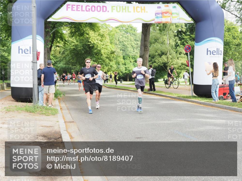 29.06.2025 - hella hamburg halbmarathon MichiJ http://msf.ph/oto/8189407 29.06.2025 10:19:31 Zwischen KM18-KM19 3189, 5308, 16818 meine-sportfotos.de