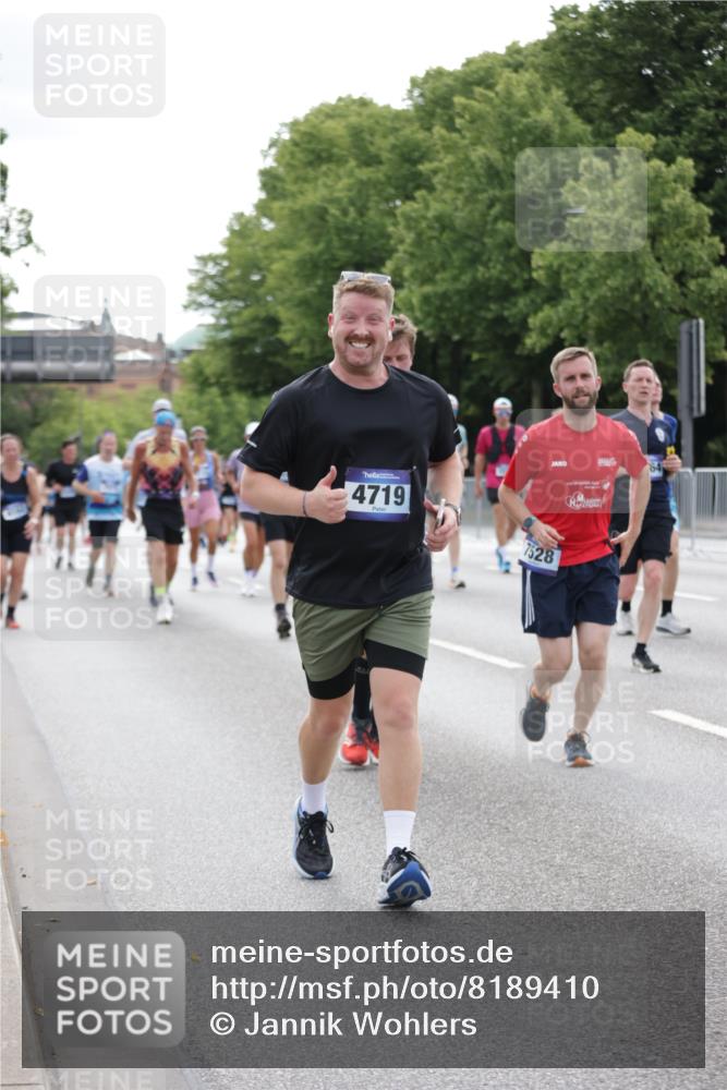 29.06.2025 - hella hamburg halbmarathon Jannik Wohlers http://msf.ph/oto/8189410 29.06.2025 10:23:57 Lombardsbrücke 1005, 1009, 1064, 2132, 2477, 3285, 3579, 3786, 4162, 4464, 4684, 4719, 4993, 6478, 6524, 6526, 7528, 7920, 7975, 8167, 8187, 8297, 9063, 12210, 13380, 13573, 13711, 14143, 14433, 14439, 14824, 15456, 16345, 16861, 17147, 17262, 17559, 17560, 18077, 18109, 18132, 19080 meine-sportfotos.de
