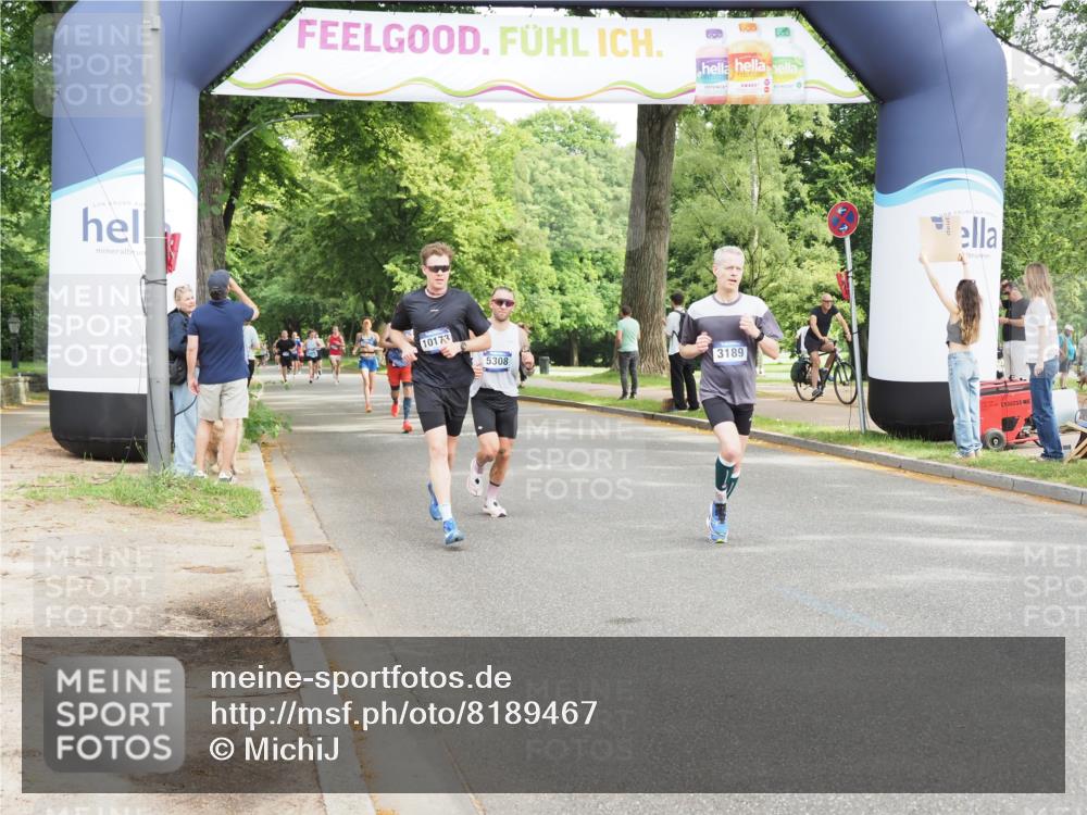 29.06.2025 - hella hamburg halbmarathon MichiJ http://msf.ph/oto/8189467 29.06.2025 10:19:31 Zwischen KM18-KM19 3189, 5308, 16818 meine-sportfotos.de