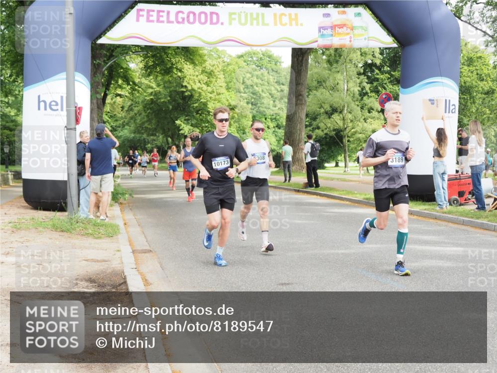 29.06.2025 - hella hamburg halbmarathon MichiJ http://msf.ph/oto/8189547 29.06.2025 10:19:32 Zwischen KM18-KM19 3189, 5308, 10173, 16818 meine-sportfotos.de