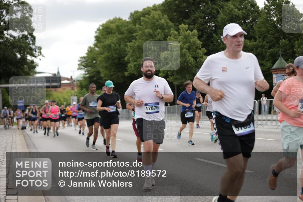 29.06.2025 - hella hamburg halbmarathon Jannik Wohlers http://msf.ph/oto/8189572 29.06.2025 11:12:26 Lombardsbrücke 1084, 1178, 1864, 1874, 3090, 3512, 3988, 3989, 4004, 4011, 4045, 5765, 6768, 6769, 6777, 7123, 7144, 7163, 7406, 7428, 8174, 9515, 13091, 13839, 14538, 15400, 15401, 15855, 16411, 16825, 17471, 17875, 18669 meine-sportfotos.de