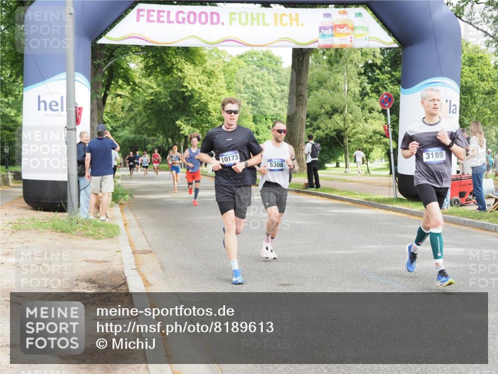 29.06.2025 - hella hamburg halbmarathon MichiJ http://msf.ph/oto/8189613 29.06.2025 10:19:32 Zwischen KM18-KM19 3189, 5308, 10173, 16818 meine-sportfotos.de