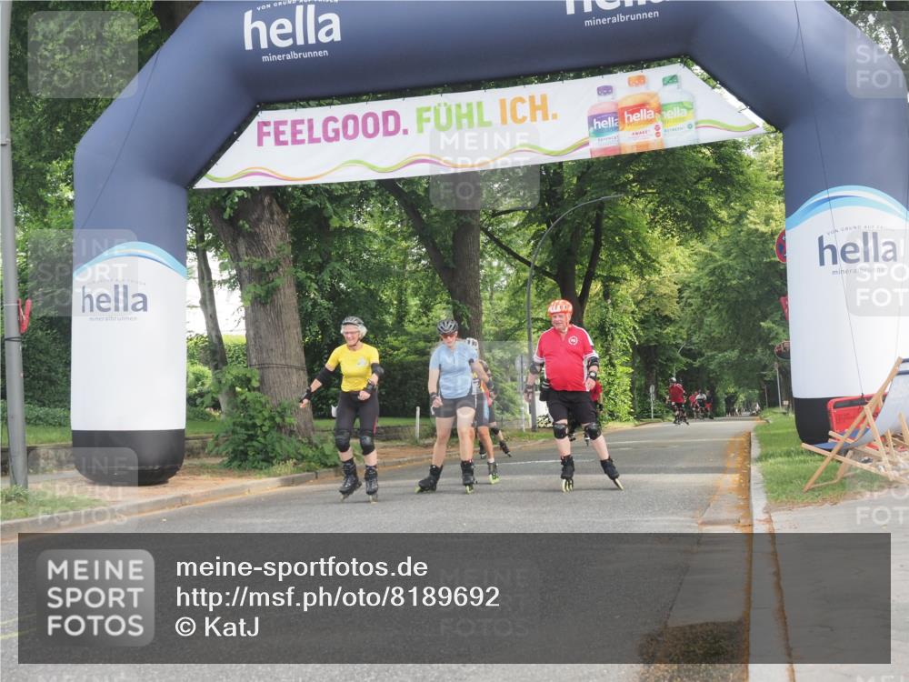 29.06.2025 - hella hamburg halbmarathon KatJ http://msf.ph/oto/8189692 29.06.2025 09:26:21 Zwischen KM18-KM19  meine-sportfotos.de