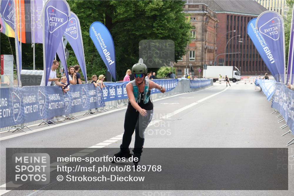 29.06.2025 - hella hamburg halbmarathon Strokosch-Dieckow http://msf.ph/oto/8189768 29.06.2025 09:29:57 Ziel 20028 meine-sportfotos.de