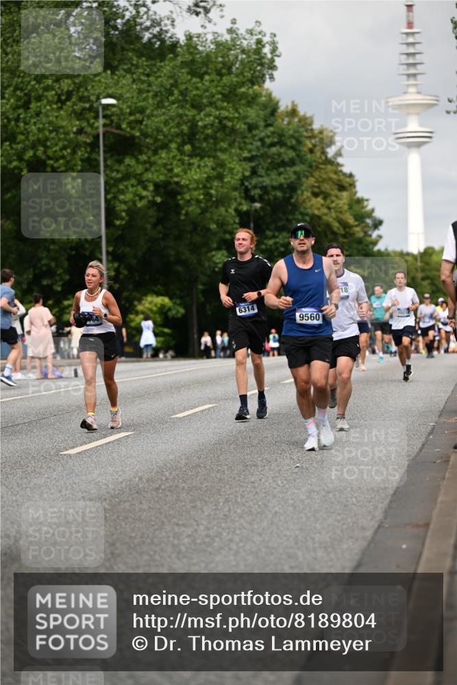29.06.2025 - hella hamburg halbmarathon Dr. Thomas Lammeyer http://msf.ph/oto/8189804 29.06.2025 10:11:00 Kennedybrücke 1245, 4502, 4550, 5951, 6314, 6572, 6664, 8960, 9560, 10212, 10297, 10736 meine-sportfotos.de