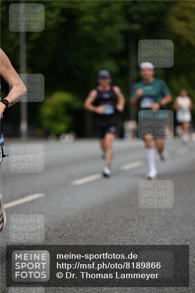 29.06.2025 - hella hamburg halbmarathon Dr. Thomas Lammeyer http://msf.ph/oto/8189866 29.06.2025 09:47:34 Kennedybrücke 1065, 1122, 2879, 3075, 3968, 5308, 5344, 7231, 7349, 7793, 8975, 9047, 9079, 10106, 10173, 10790 meine-sportfotos.de