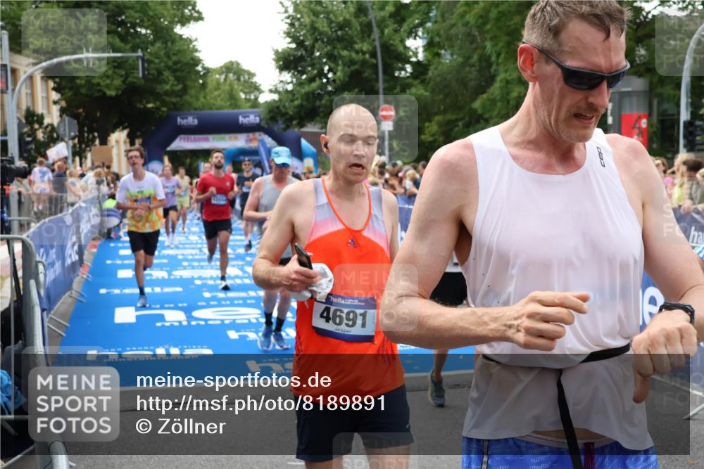 29.06.2025 - hella hamburg halbmarathon Zöllner http://msf.ph/oto/8189891 29.06.2025 10:44:34 Ziel 1057, 1468, 2365, 2402, 3305, 4310, 4691, 5476, 6495, 7322, 7710, 8928, 12327, 12554, 14464, 14667, 15862, 17097, 17729, 18539, 18765 meine-sportfotos.de