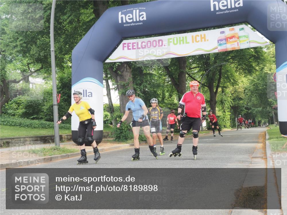 29.06.2025 - hella hamburg halbmarathon KatJ http://msf.ph/oto/8189898 29.06.2025 09:26:22 Zwischen KM18-KM19  meine-sportfotos.de