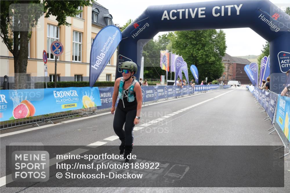 29.06.2025 - hella hamburg halbmarathon Strokosch-Dieckow http://msf.ph/oto/8189922 29.06.2025 09:29:58 Ziel 20028 meine-sportfotos.de