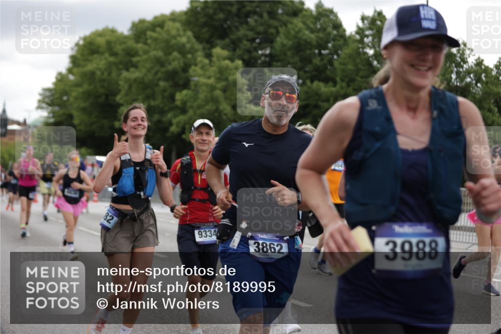29.06.2025 - hella hamburg halbmarathon Jannik Wohlers http://msf.ph/oto/8189995 29.06.2025 11:12:42 Lombardsbrücke 1084, 1178, 1848, 2857, 3045, 3047, 3331, 3582, 3583, 3862, 3988, 3989, 5078, 5130, 5441, 7568, 7574, 8331, 8634, 8785, 8836, 9263, 9334, 9399, 9515, 9669, 9909, 11503, 12225, 13591, 14998, 15335, 15667, 15670, 15711, 16610, 16825, 18608, 19123 meine-sportfotos.de