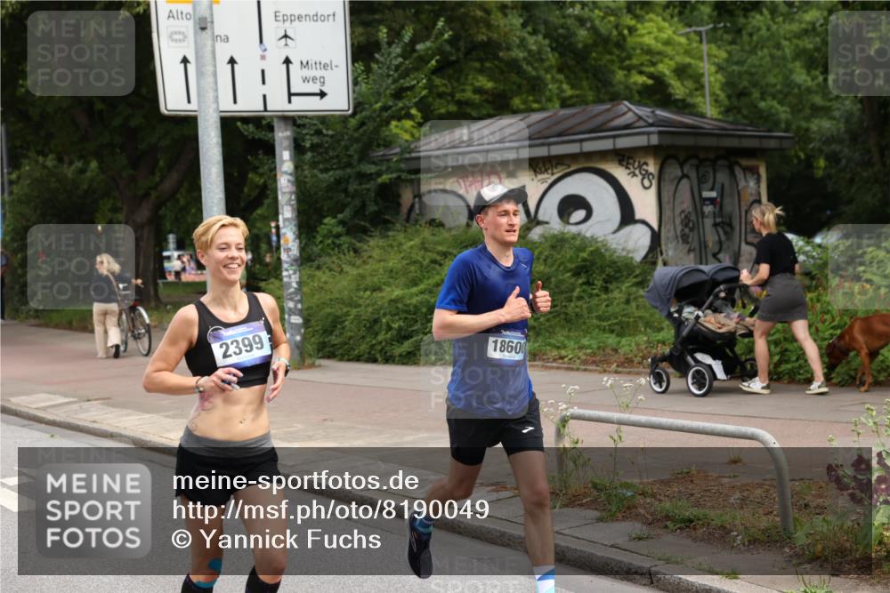 29.06.2025 - hella hamburg halbmarathon Yannick Fuchs http://msf.ph/oto/8190049 29.06.2025 10:31:05 20KM 2121, 2399, 2774, 3809, 6829, 6915, 6990, 6993, 10404, 10852, 11304, 11620, 12051, 12168, 12916, 13991, 14075, 14601, 14622, 15115, 15348, 15621, 16158, 17078, 17217, 18156, 18600 meine-sportfotos.de