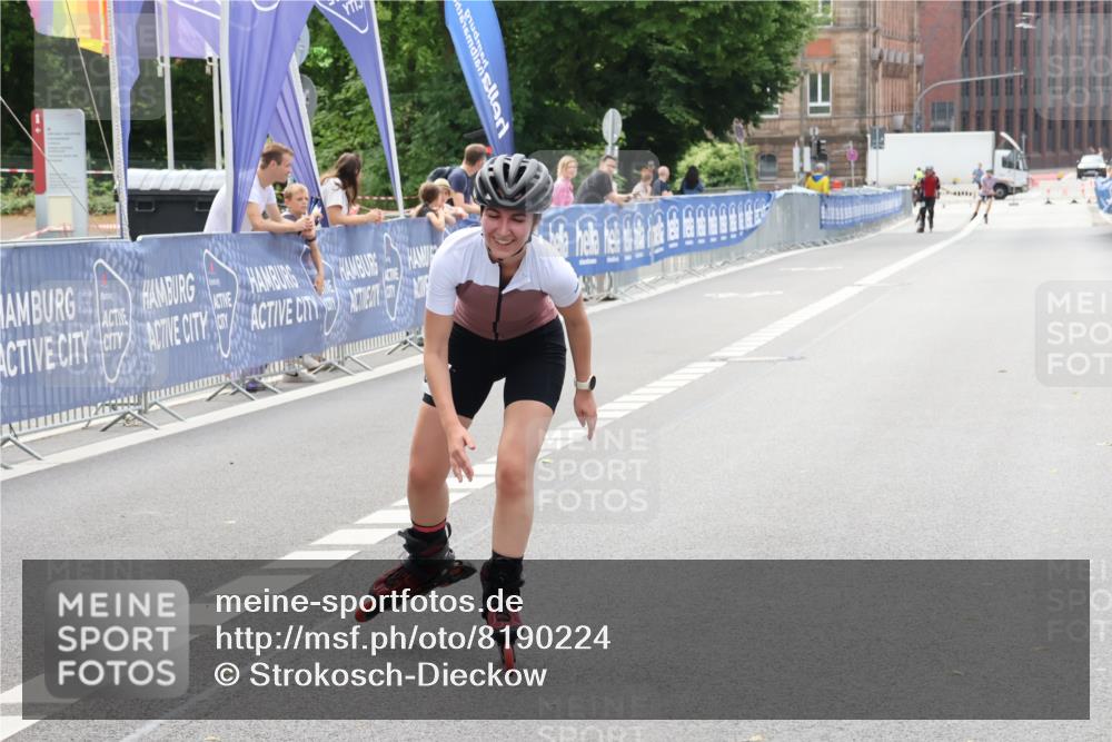 29.06.2025 - hella hamburg halbmarathon Strokosch-Dieckow http://msf.ph/oto/8190224 29.06.2025 09:30:28 Ziel 20301 meine-sportfotos.de