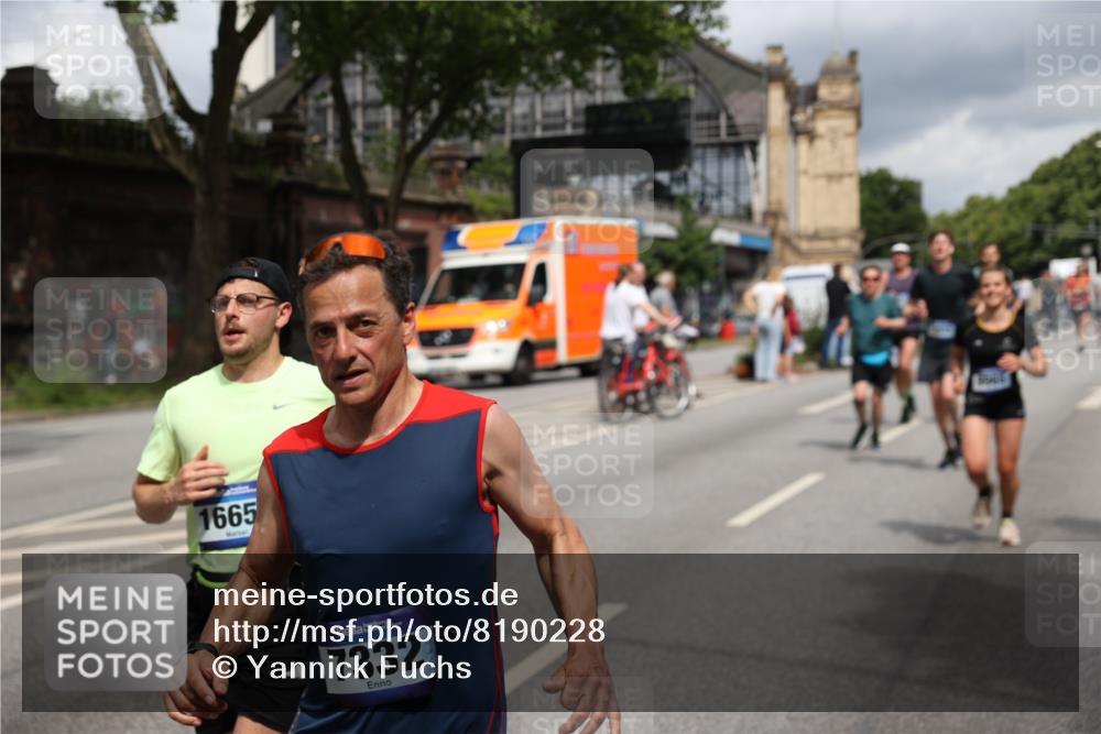 29.06.2025 - hella hamburg halbmarathon Yannick Fuchs http://msf.ph/oto/8190228 29.06.2025 10:43:53 20KM 2013, 2516, 2878, 2937, 3414, 3543, 3562, 3692, 4017, 4832, 5447, 5978, 6115, 6282, 7100, 7332, 7657, 8437, 8454, 8813, 9200, 9491, 9551, 9597, 9619, 9723, 9924, 9965, 10189, 11339, 11819, 11975, 12035, 12203, 12271, 12670, 13159, 13225, 13690, 13976, 14526, 14794, 14838, 15519, 15620, 15966, 16403, 16653, 16731, 16738, 16843, 16877, 16891, 17001, 17753, 17908, 18058, 18350, 18926, 18960, 19109 meine-sportfotos.de